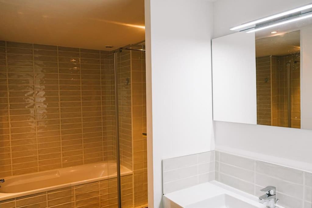 شقة Magnifique Duplex De 90M² Au Coeur De ليل المظهر الخارجي الصورة
